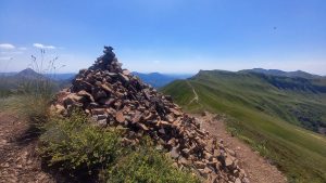 GR 4 GR 400 puy Mary Puy Griou  PEYRE ARSE